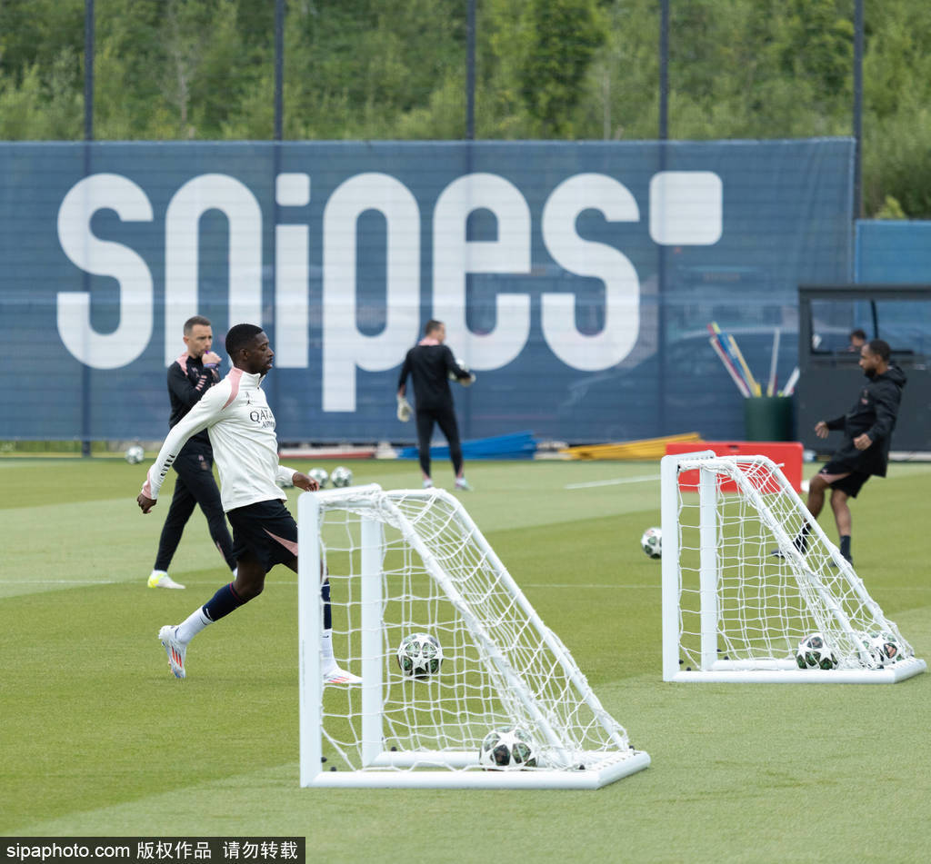 金球奖大洗牌！巴黎圣日耳曼历史性夺冠，登贝莱成头号热门，力压17岁亚马尔？